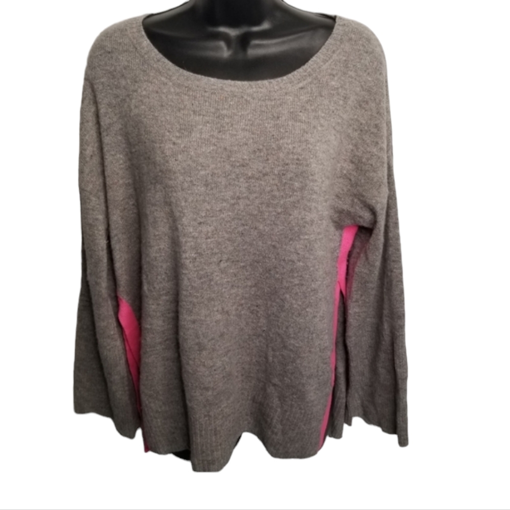 525 America cashmere sweater with side slits round neck Gray and Pink Medium